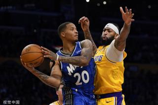 他以卓越的 他以卓越的