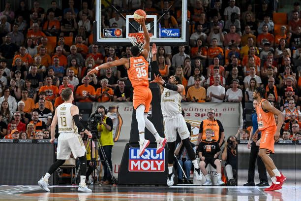 牙联赛中崭 牙联赛中崭