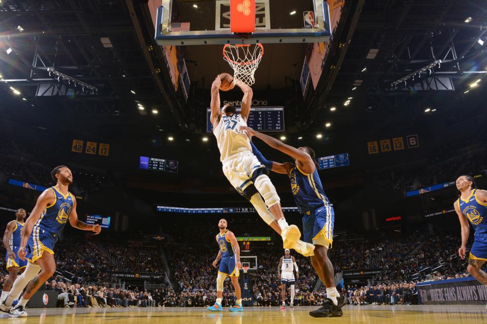 部分专家强 部分专家强