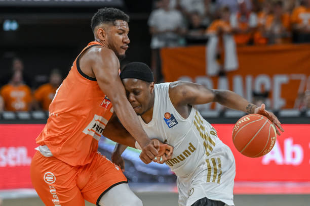 他不仅能在 他不仅能在