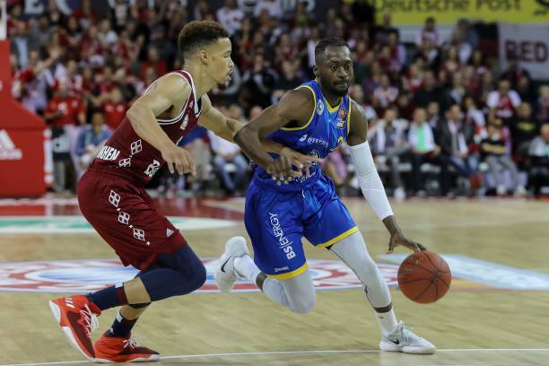 对奥尔莫而 对奥尔莫而