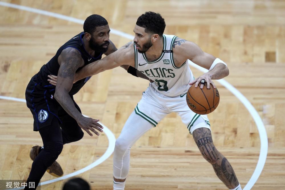 以其坚韧不 以其坚韧不