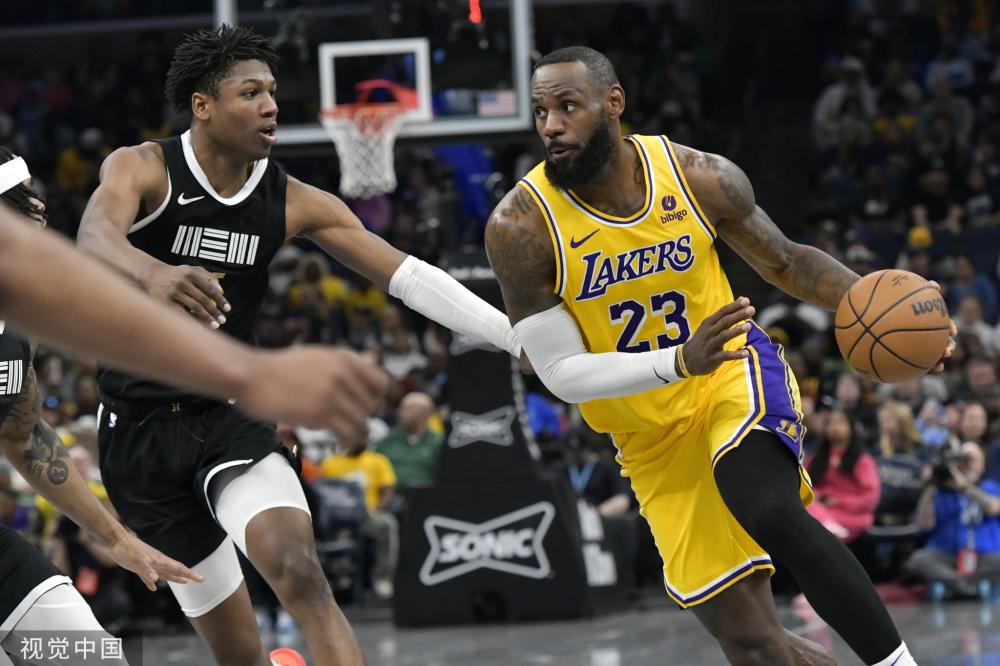 他个人的成 他个人的成